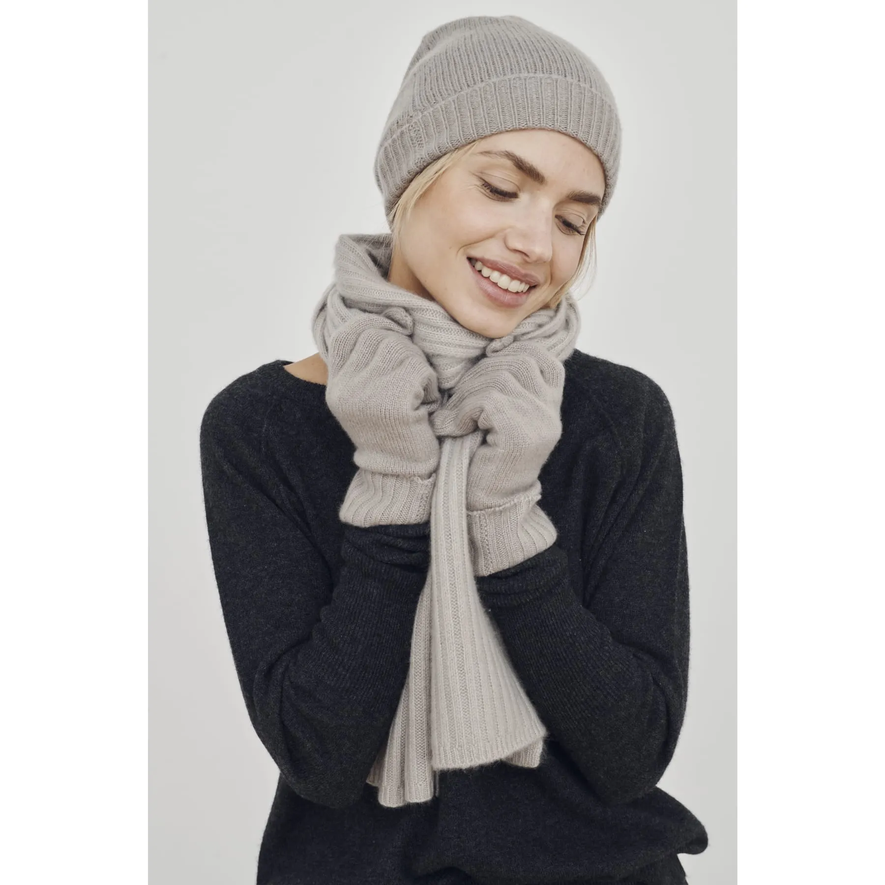 CARE BY ME 100% Cashmere Mens & Womens Sara Scarf