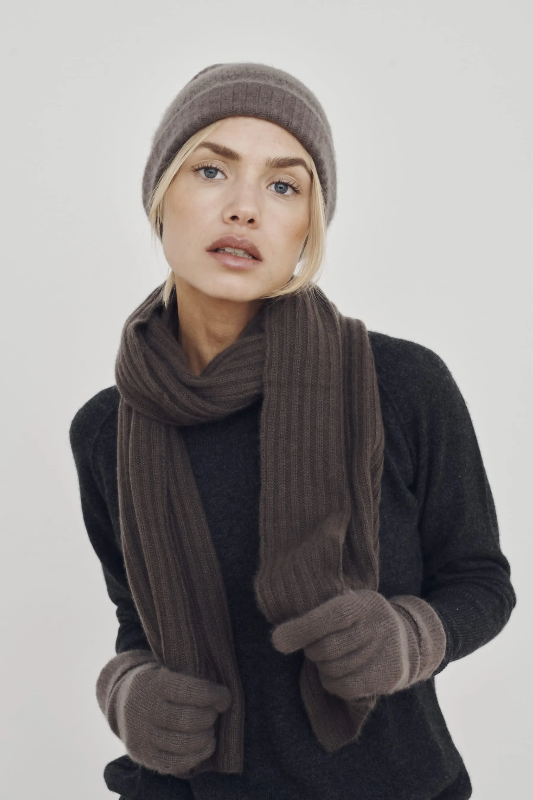 CARE BY ME 100% Cashmere Mens & Womens Sara Scarf