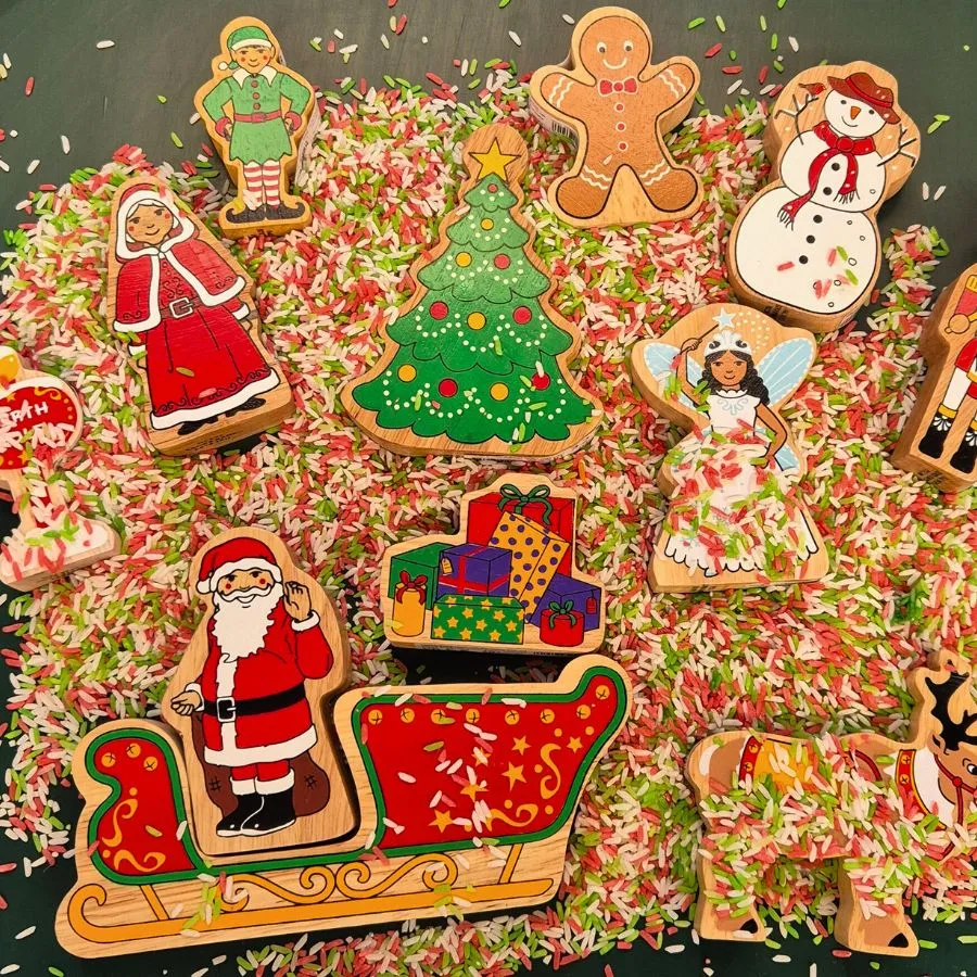 Christmas Bundle: 12 Wooden Figures and Sensory Rice