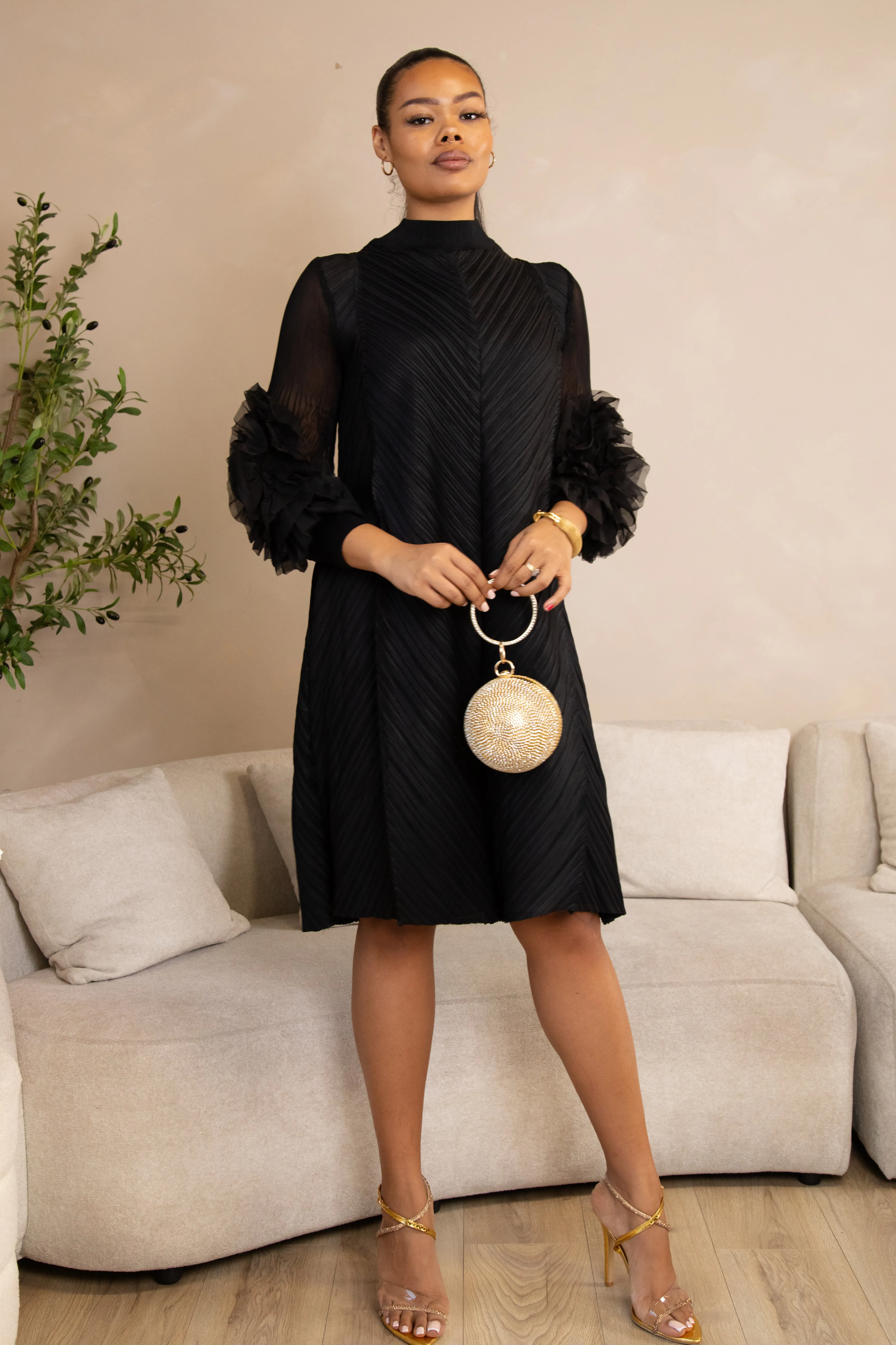 DIVINE PLEATED DRESS - BLACK