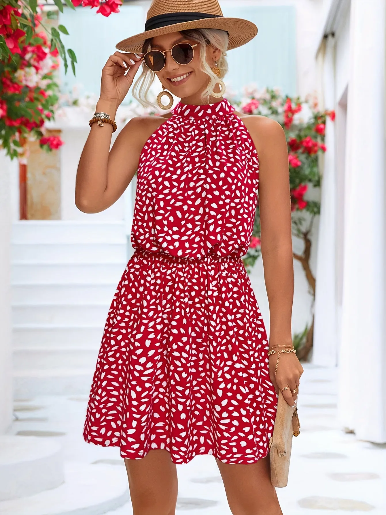 Hearts Print Halter Neck Dress, Casual Sleeveless Bow Back Slim Dress For Spring & Summer, Women's Clothing