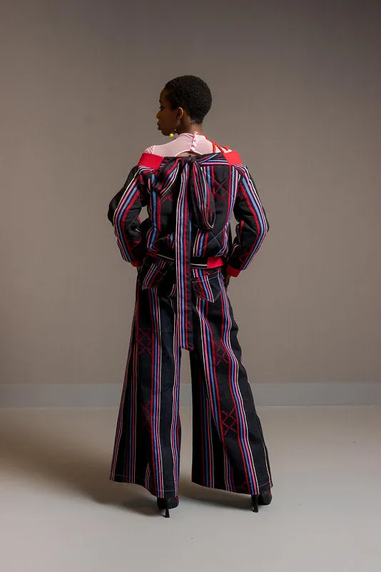 Kardascian- off-Shoulder kilted Bomber Jacket in Kente