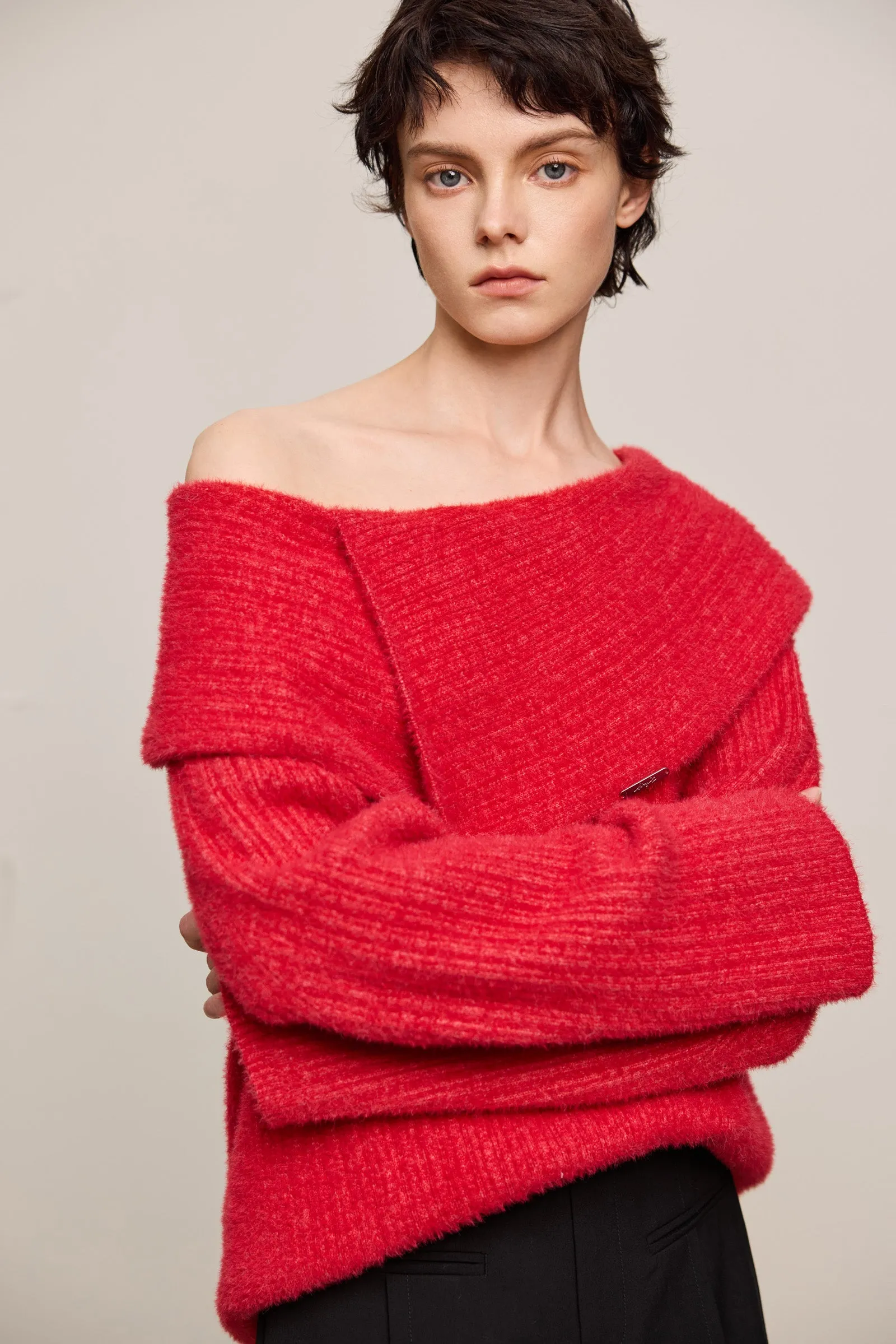 LILY Chic Off-Shoulder Cowl Neck Crop Sweater