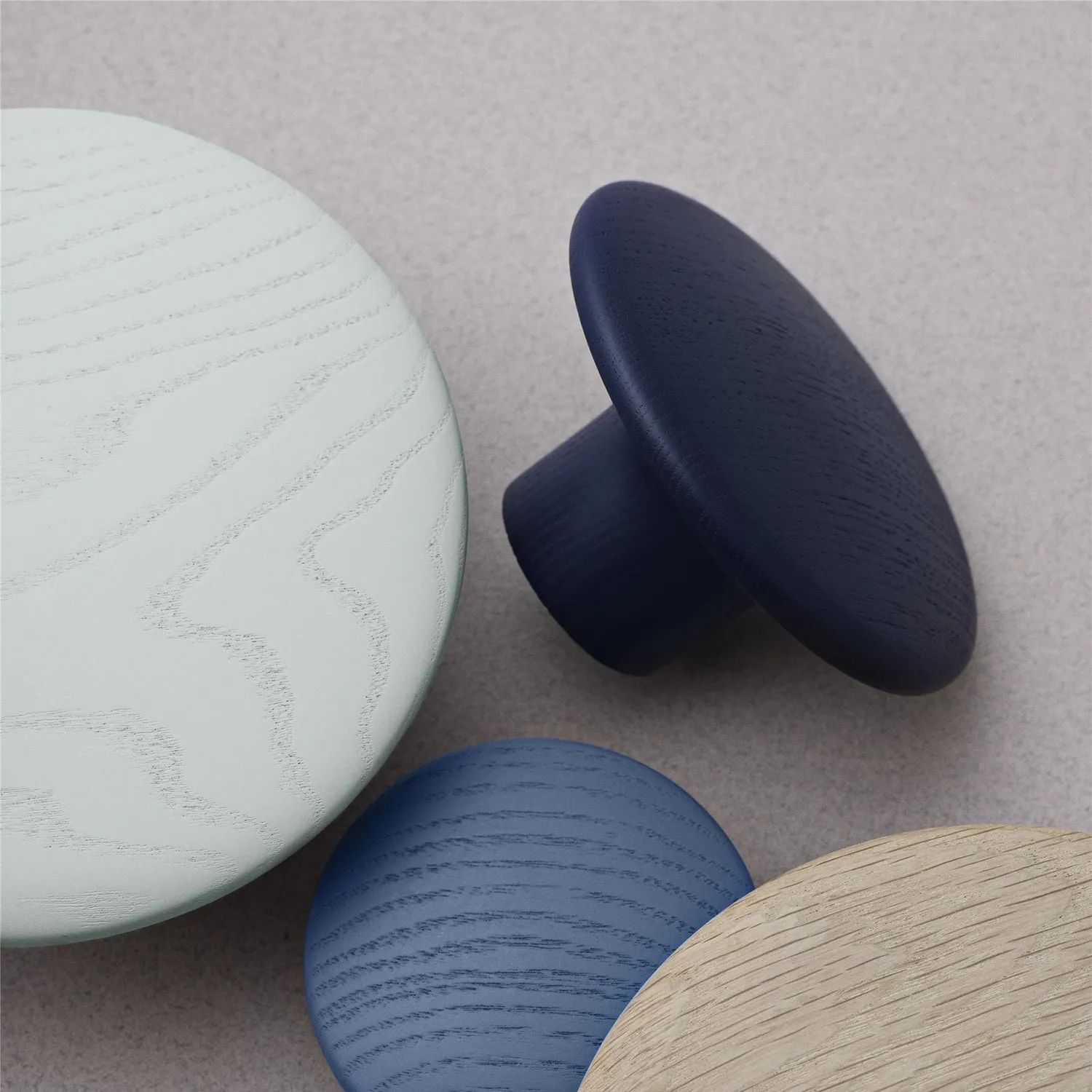 muuto | dots wood | midnight blue