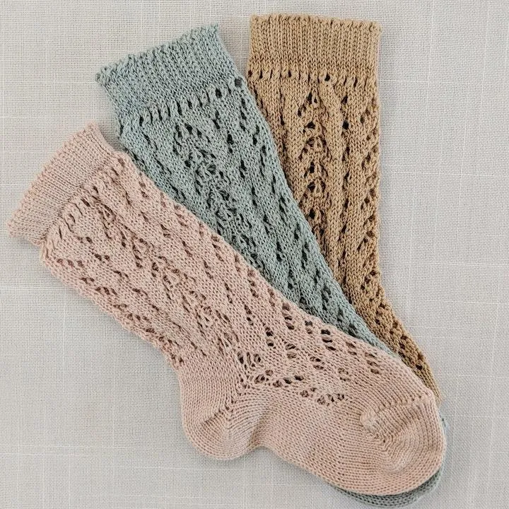 Old Rose Long Lace Socks