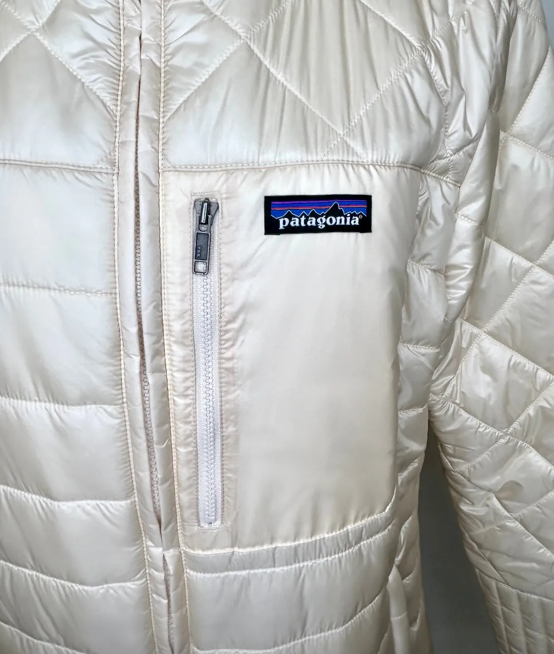 PATAGONIA CHAMPAGNE PUFFER COAT - XL