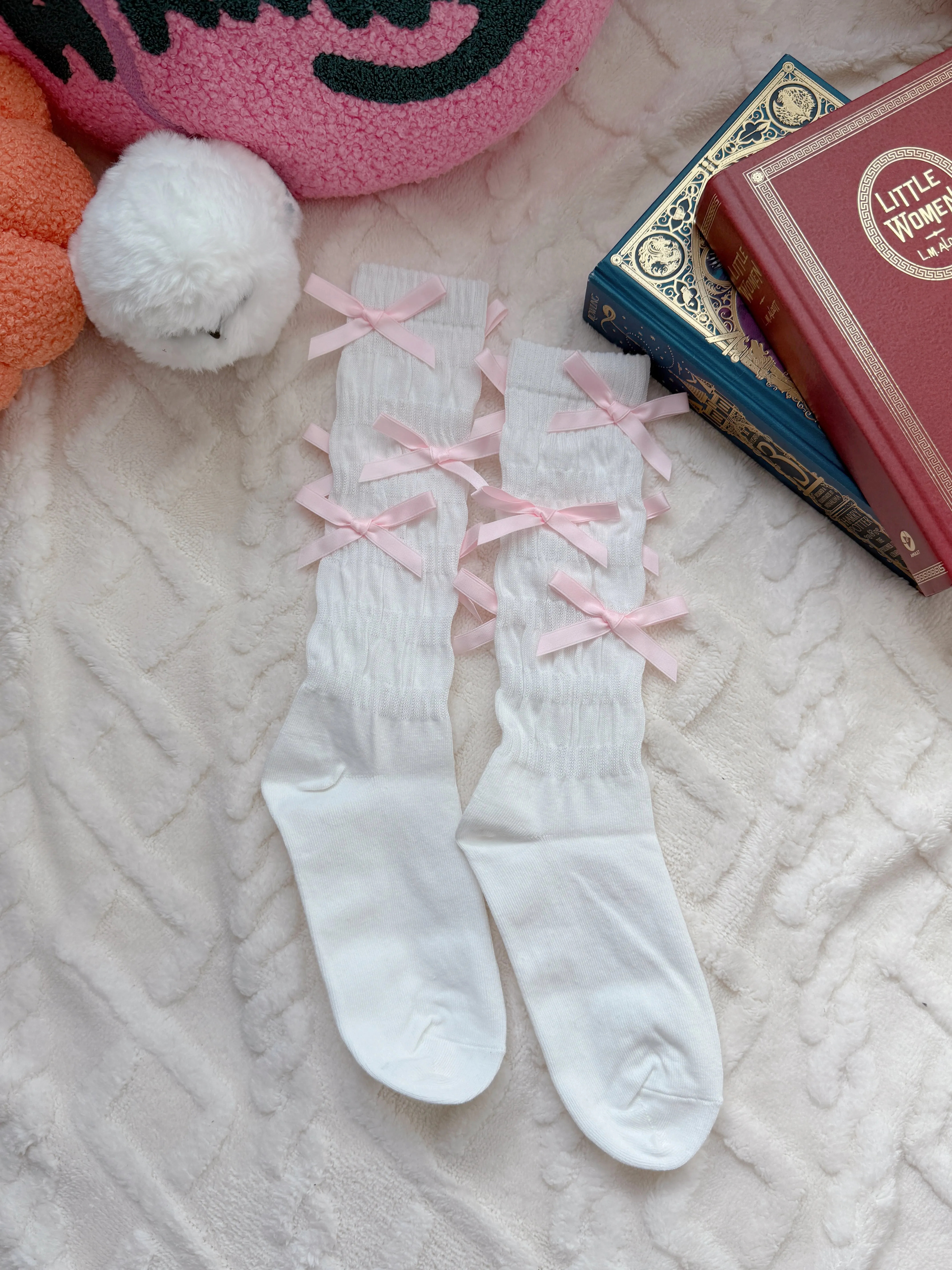 Romantic Reader Ribbon Socks