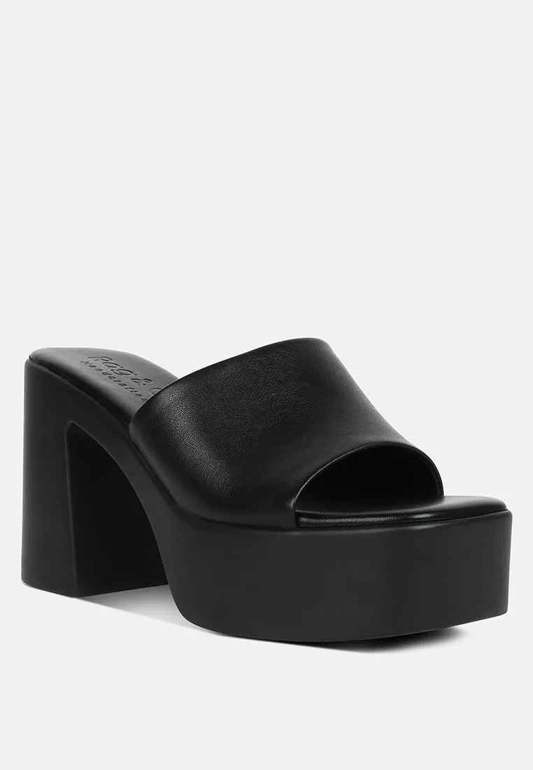 SCANDAL Slip on Block Heel Sandals in Black