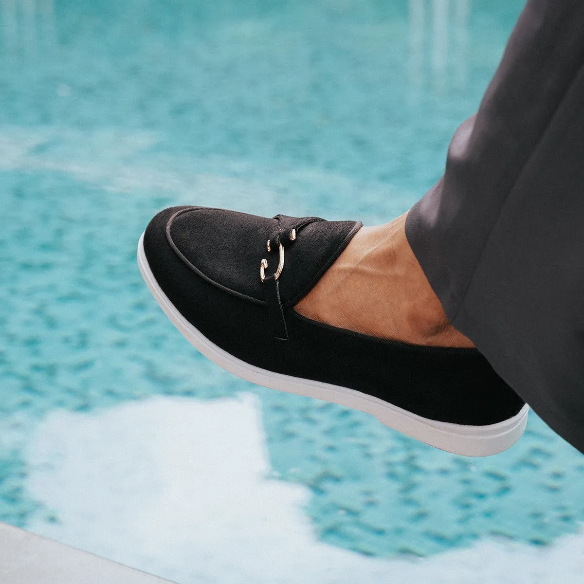 SUEDE LOAFERS WITH HOOK- BLACK