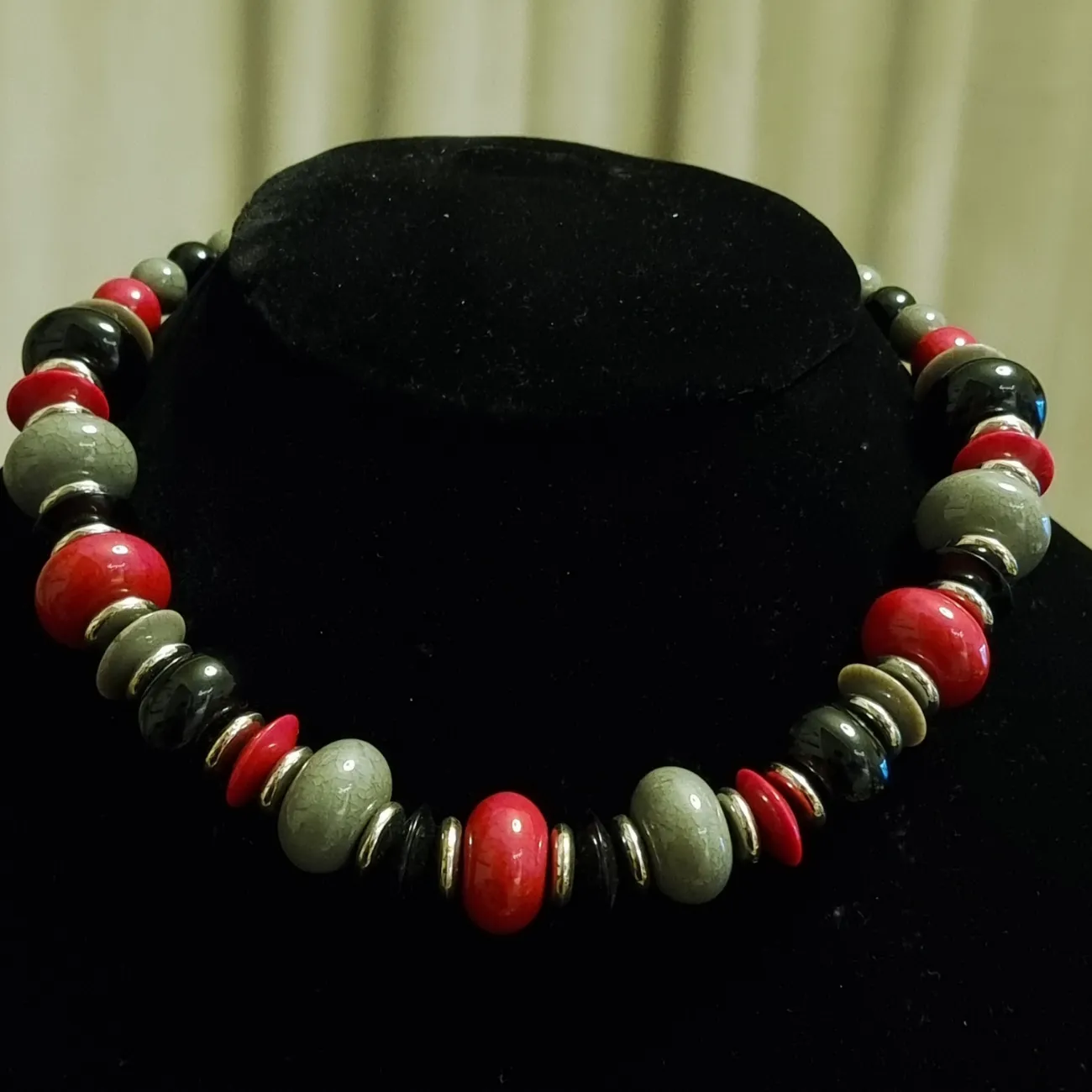 Vintage style red, black and silver wooden chunky beads necklace.