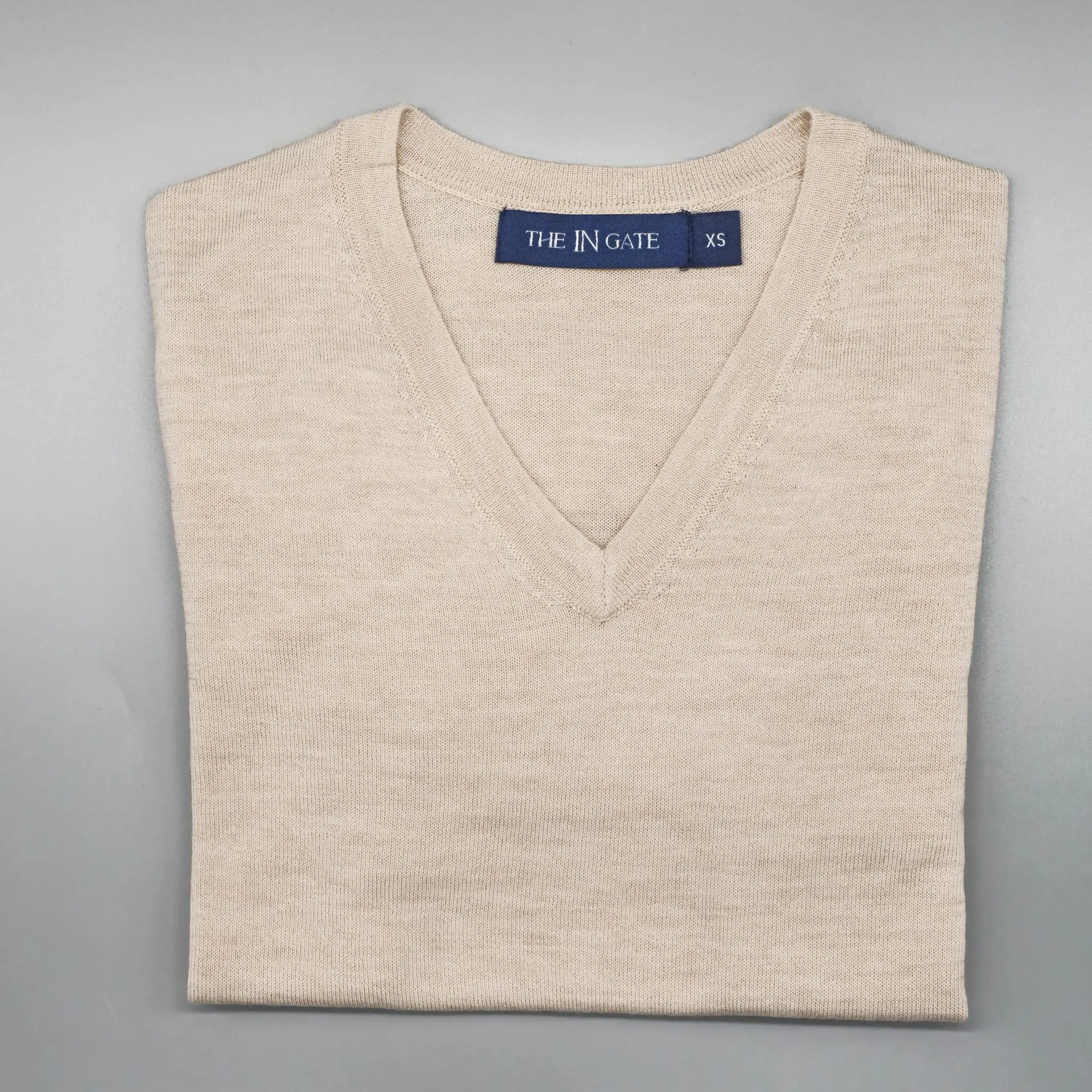 Women's Light-Weight Wool-Cashmere Knit V-Neck Sweater