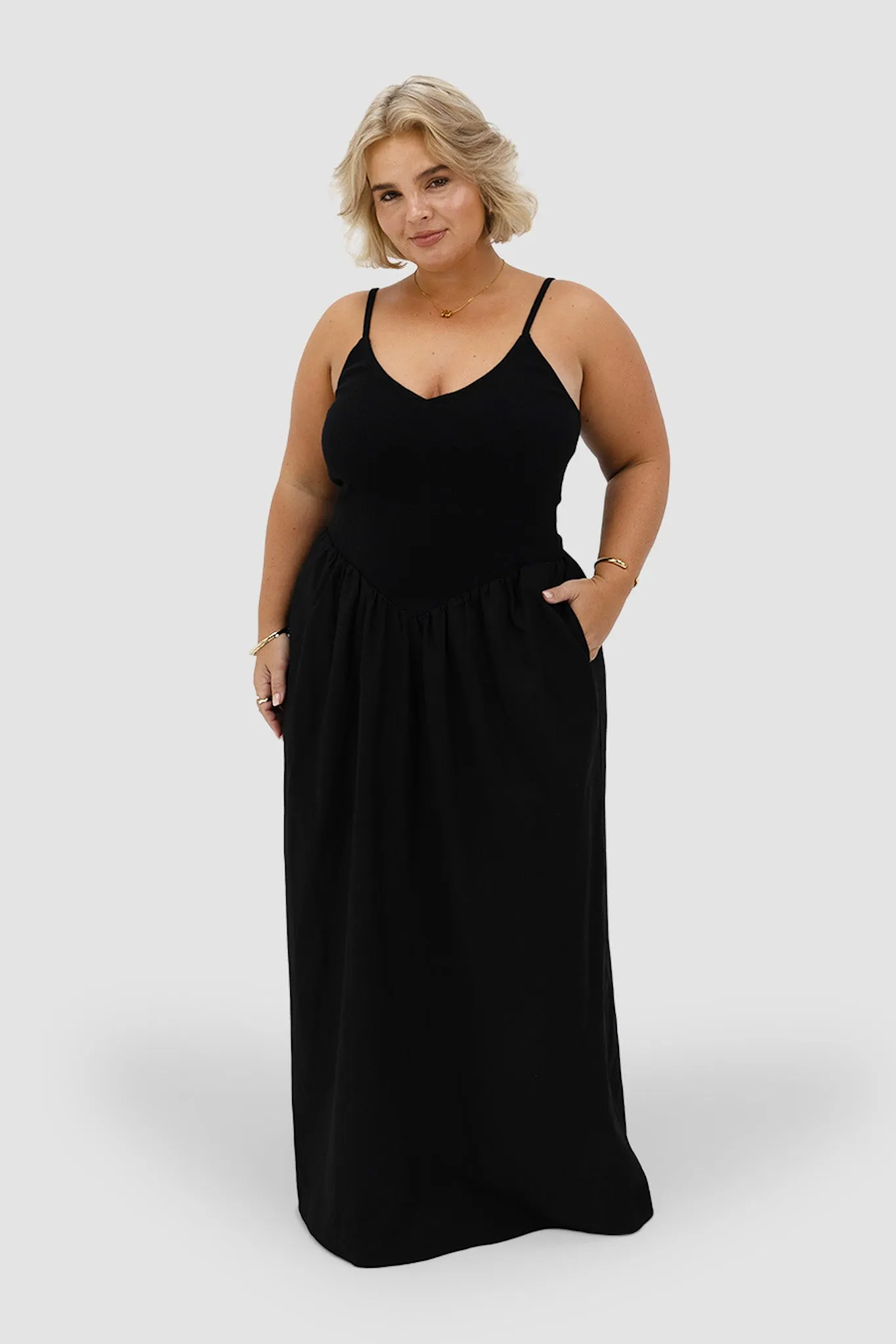 YARA DRESS BLACK